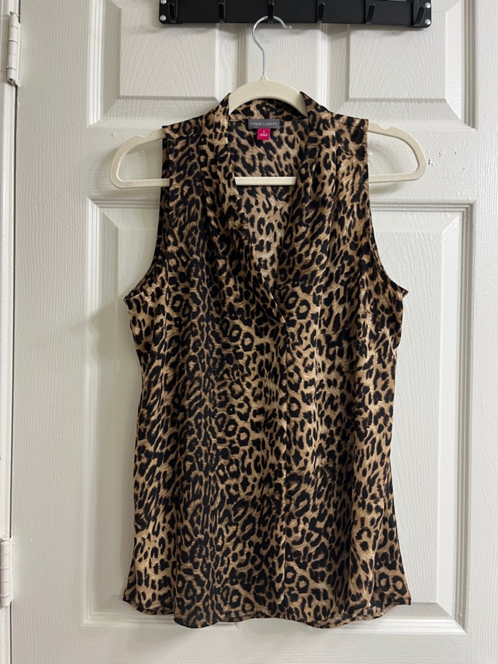 Vince Camuto Leopard Print Sleeveless V-Neck Top - Brown & Black